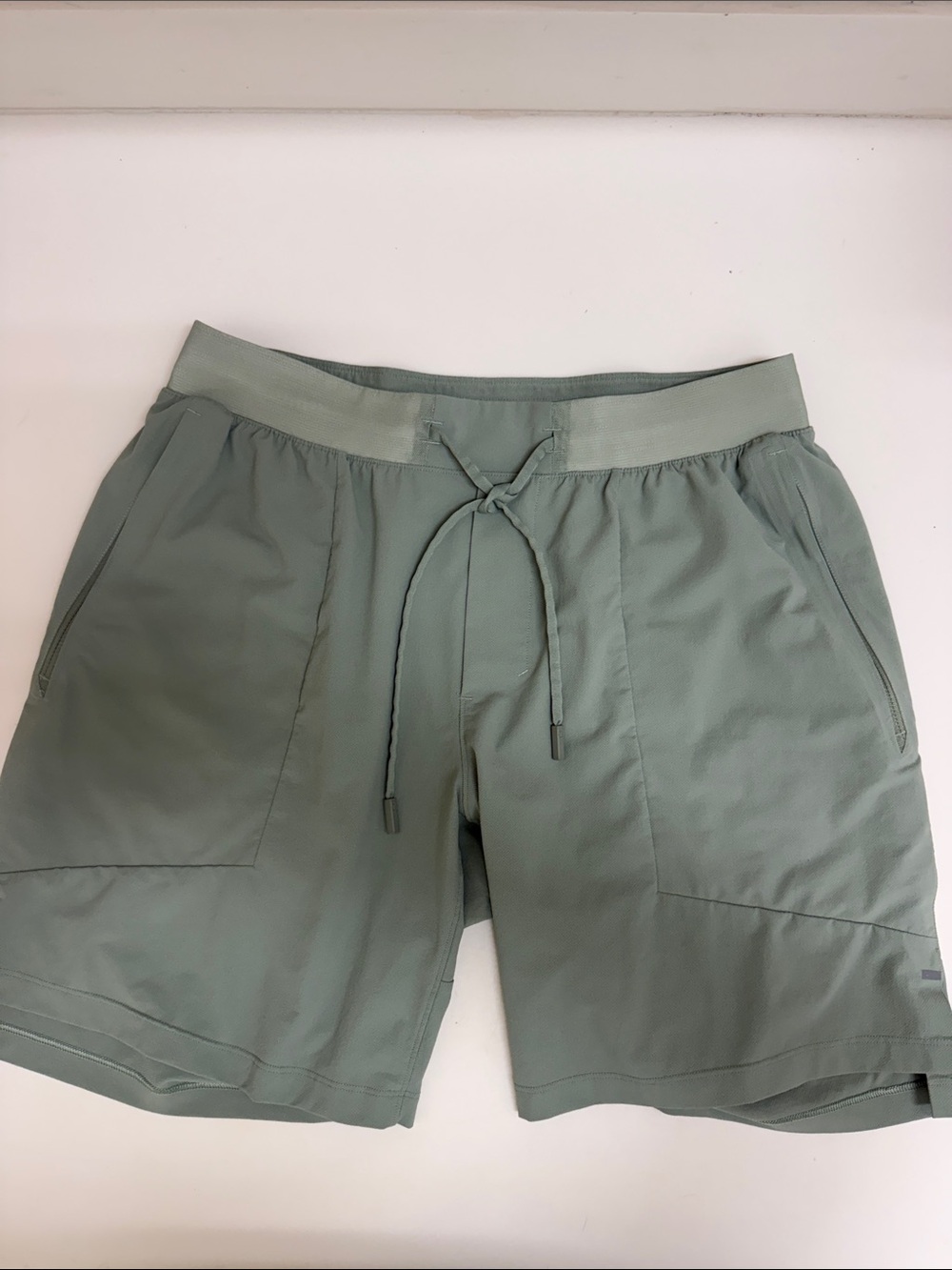 Lululemon Men's Performance Shorts - Sage Green